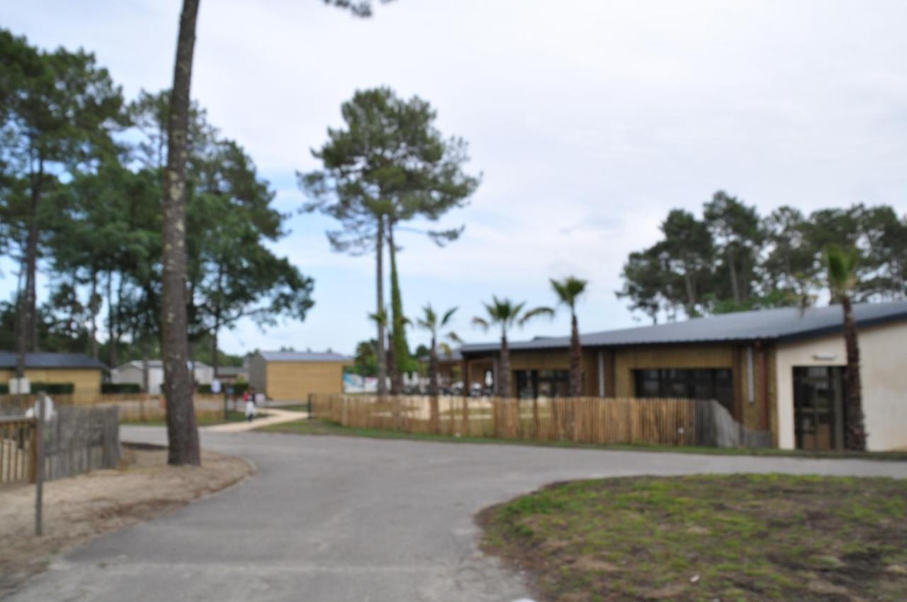 Mobilhome Cote Landaise Les Dunes De Contis 4 Saint-Julien-en-Born Buitenkant foto